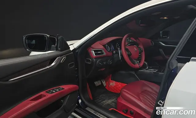 Maserati Ghibli 2016 3.0 автомат (гидро), миниатюра 10 Maserati Ghibli 2016 3.0 автомат (гидро), миниатюра 10