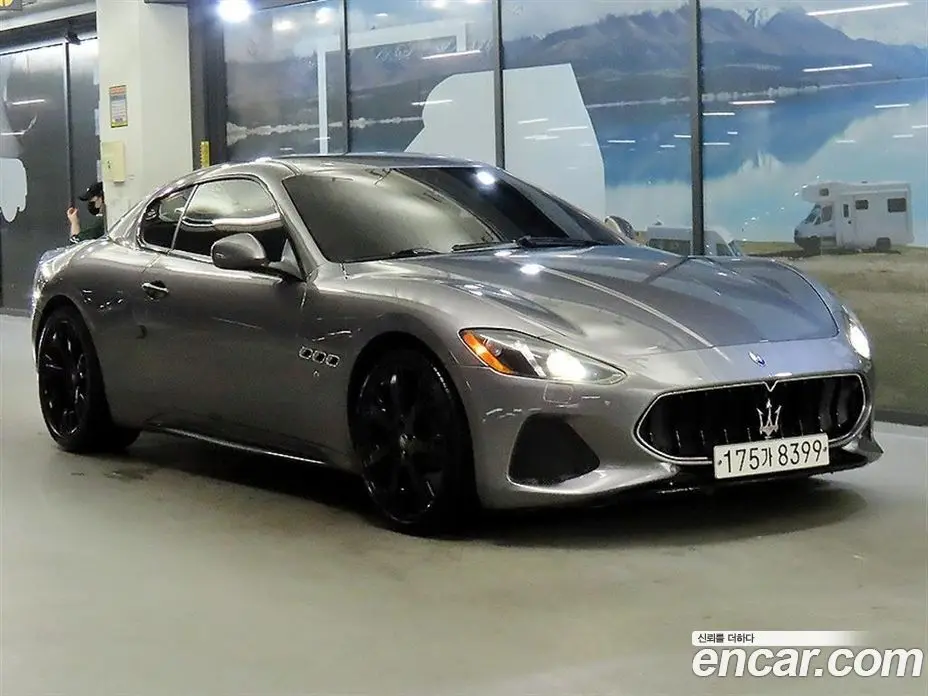 Maserati GranTurismo 2013 4.7 автомат (гидро), фото 1 Maserati GranTurismo 2013 4.7 автомат (гидро), фото 1