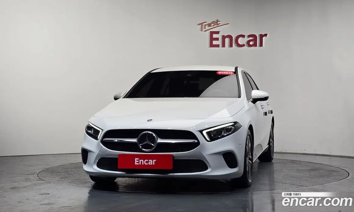 Mercedes-Benz A-Class 2022 2.0 автомат (гидро), фото 2 Mercedes-Benz A-Class 2022 2.0 автомат (гидро), фото 2
