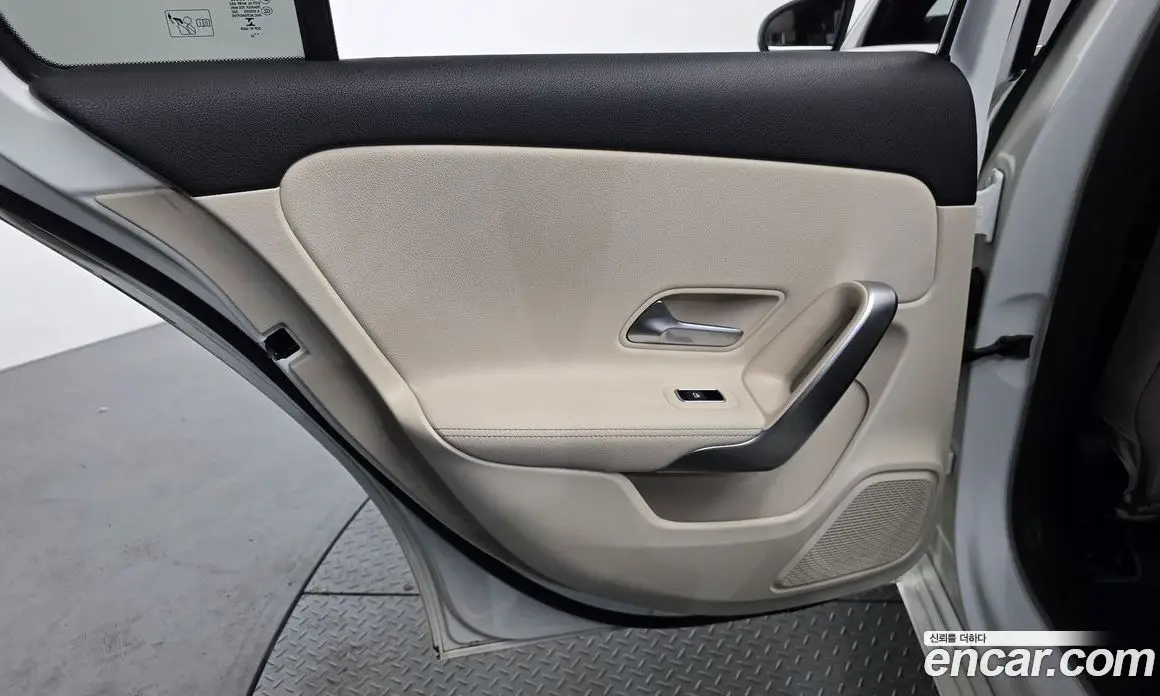 Mercedes-Benz A-Class 2022 2.0 автомат (гидро), фото 14 Mercedes-Benz A-Class 2022 2.0 автомат (гидро), фото 14