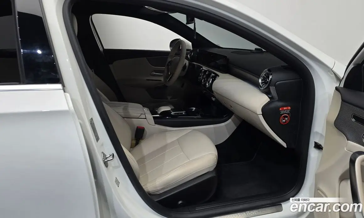 Mercedes-Benz A-Class 2022 2.0 автомат (гидро), фото 15 Mercedes-Benz A-Class 2022 2.0 автомат (гидро), фото 15