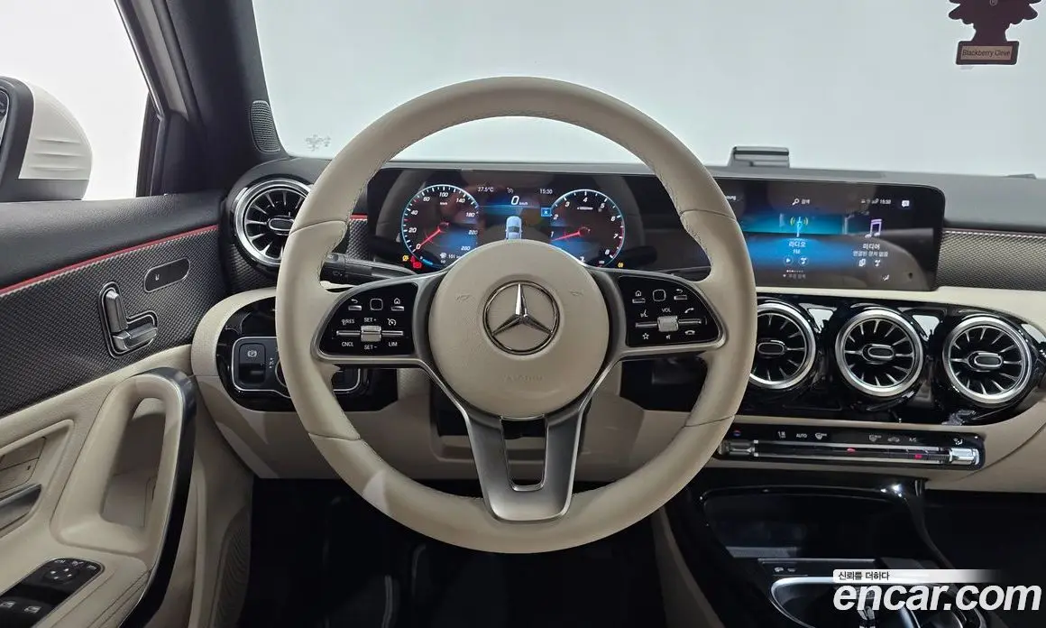 Mercedes-Benz A-Class 2022 2.0 автомат (гидро), фото 18 Mercedes-Benz A-Class 2022 2.0 автомат (гидро), фото 18