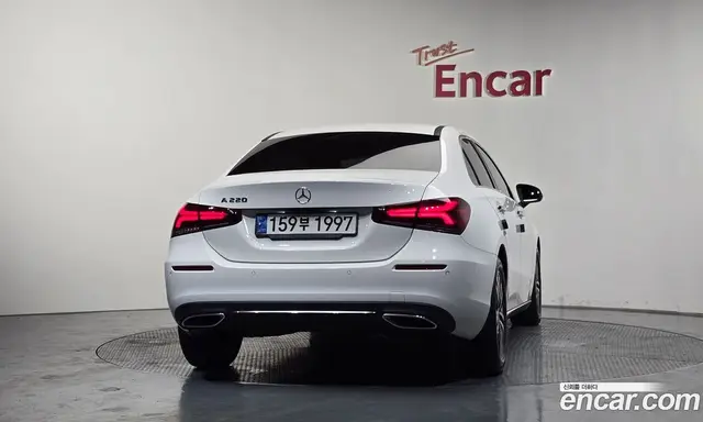 Mercedes-Benz A-Class 2022 2.0 автомат (гидро), миниатюра 3 Mercedes-Benz A-Class 2022 2.0 автомат (гидро), миниатюра 3