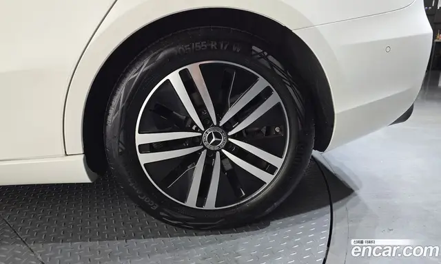 Mercedes-Benz A-Class 2022 2.0 автомат (гидро), миниатюра 6 Mercedes-Benz A-Class 2022 2.0 автомат (гидро), миниатюра 6