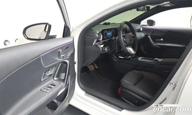 Mercedes-Benz A-Class 2025 2.0 автомат (гидро), миниатюра 12