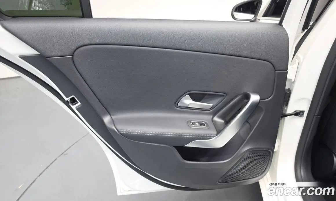 Mercedes-Benz A-Class 2025 2.0 автомат (гидро), фото 14 Mercedes-Benz A-Class 2025 2.0 автомат (гидро), фото 14