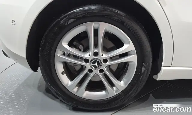 Mercedes-Benz A-Class 2025 2.0 автомат (гидро), миниатюра 4 Mercedes-Benz A-Class 2025 2.0 автомат (гидро), миниатюра 4