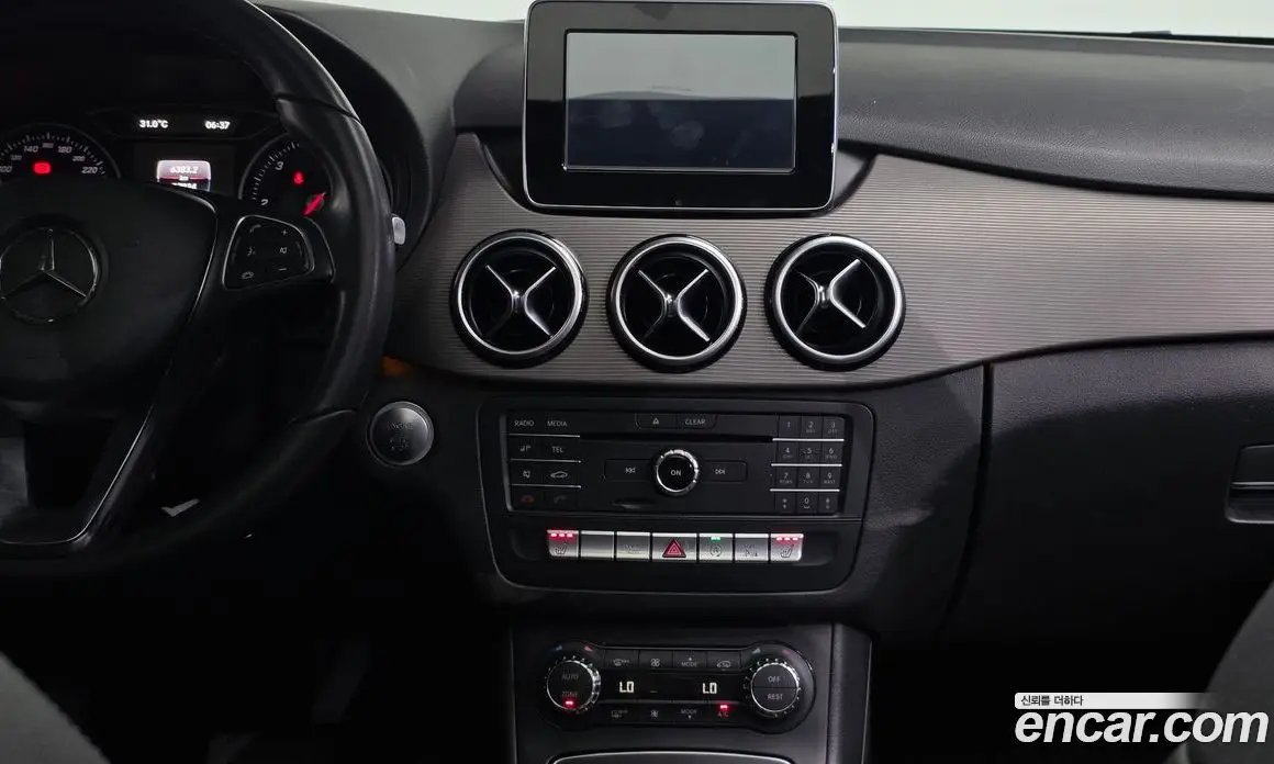 Mercedes-Benz B-Class 2016 2.1 автомат (гидро), фото 12 Mercedes-Benz B-Class 2016 2.1 автомат (гидро), фото 12
