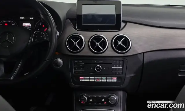 Mercedes-Benz B-Class 2016 2.1 автомат (гидро), миниатюра 12