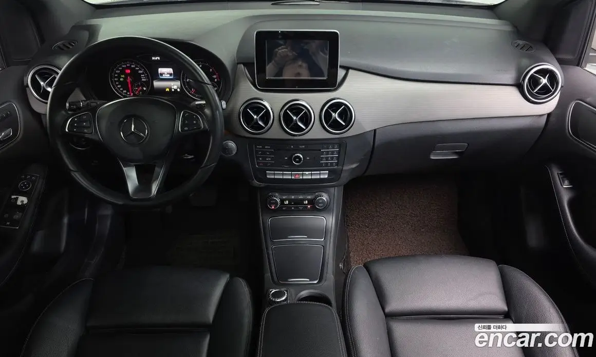 Mercedes-Benz B-Class 2016 2.1 автомат (гидро), фото 7 Mercedes-Benz B-Class 2016 2.1 автомат (гидро), фото 7