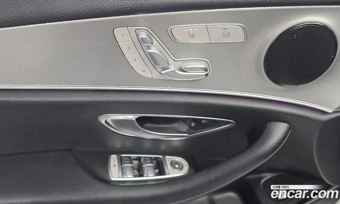 Mercedes-Benz E-Class 2017 2.0 автомат (гидро), фото 14 Mercedes-Benz E-Class 2017 2.0 автомат (гидро), фото 14