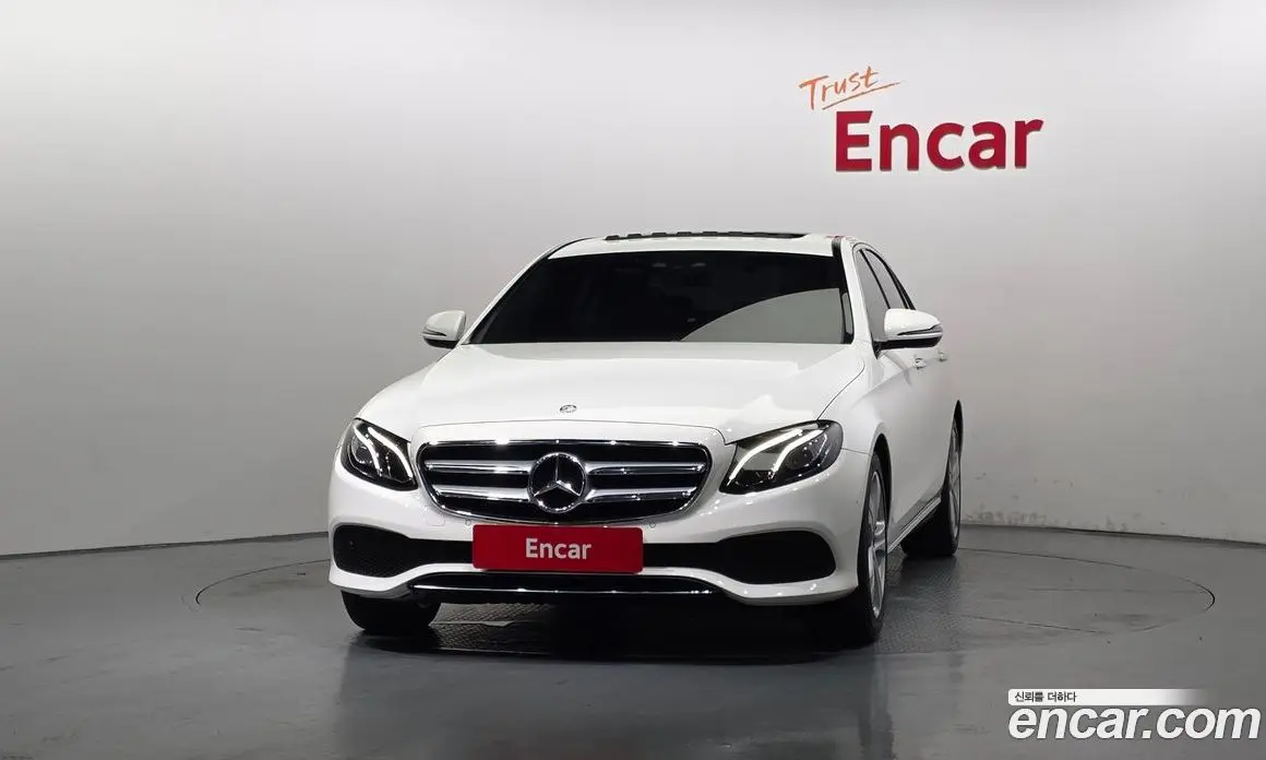 Mercedes-Benz E-Class 2017 2.0 автомат (гидро), фото 3 Mercedes-Benz E-Class 2017 2.0 автомат (гидро), фото 3