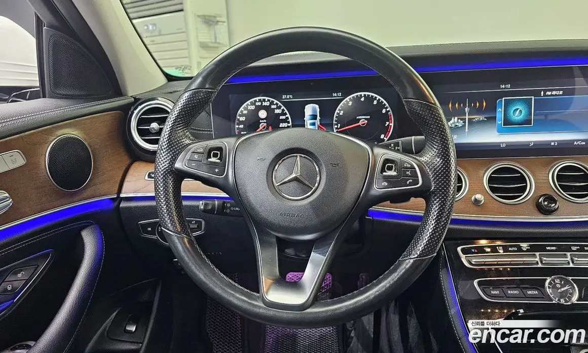 Mercedes-Benz E-Class 2017 2.0 автомат (гидро), фото 13 Mercedes-Benz E-Class 2017 2.0 автомат (гидро), фото 13