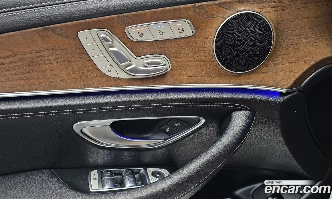 Mercedes-Benz E-Class 2017 2.0 автомат (гидро), фото 17 Mercedes-Benz E-Class 2017 2.0 автомат (гидро), фото 17