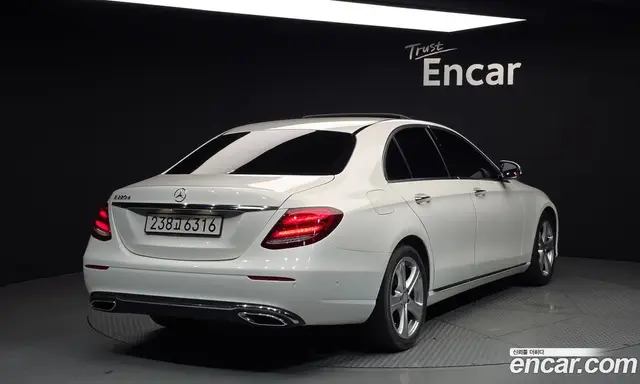 Mercedes-Benz E-Class 2017 1.9 автомат (гидро), миниатюра 2