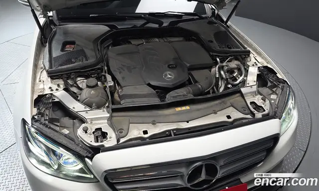 Mercedes-Benz E-Class 2017 1.9 автомат (гидро), миниатюра 6