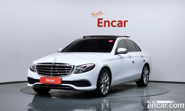 Mercedes-Benz E-Class 2019 2.0 автомат (гидро), миниатюра 1 Mercedes-Benz E-Class 2019 2.0 автомат (гидро), миниатюра 1