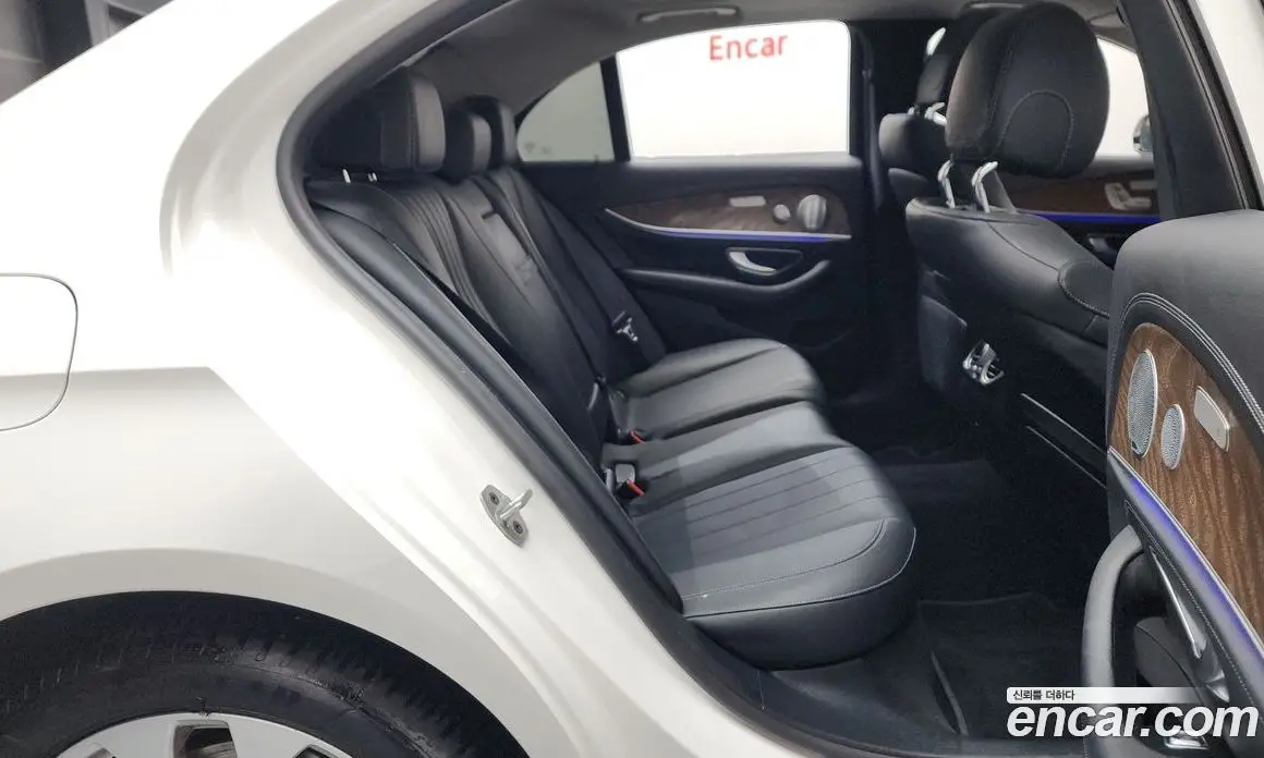 Mercedes-Benz E-Class 2019 2.0 автомат (гидро), фото 17 Mercedes-Benz E-Class 2019 2.0 автомат (гидро), фото 17