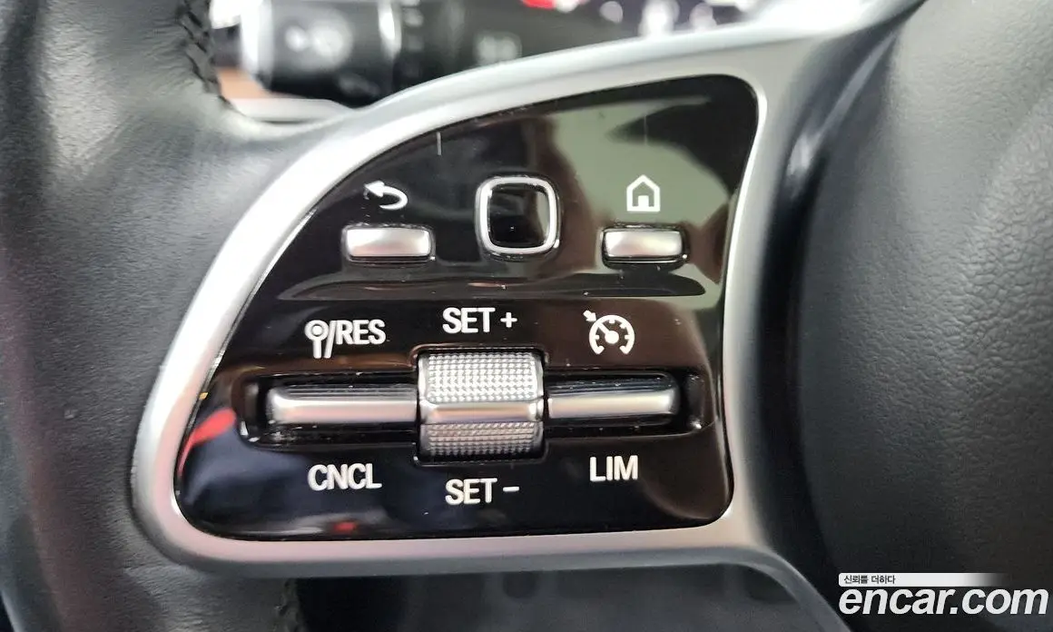 Mercedes-Benz E-Class 2019 2.0 автомат (гидро), фото 25 Mercedes-Benz E-Class 2019 2.0 автомат (гидро), фото 25
