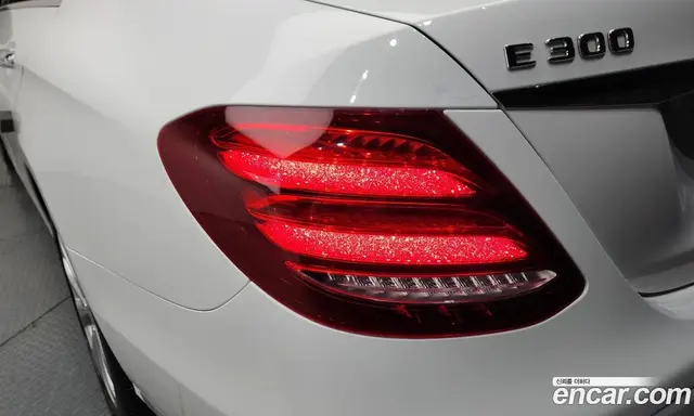 Mercedes-Benz E-Class 2019 2.0 автомат (гидро), миниатюра 9 Mercedes-Benz E-Class 2019 2.0 автомат (гидро), миниатюра 9