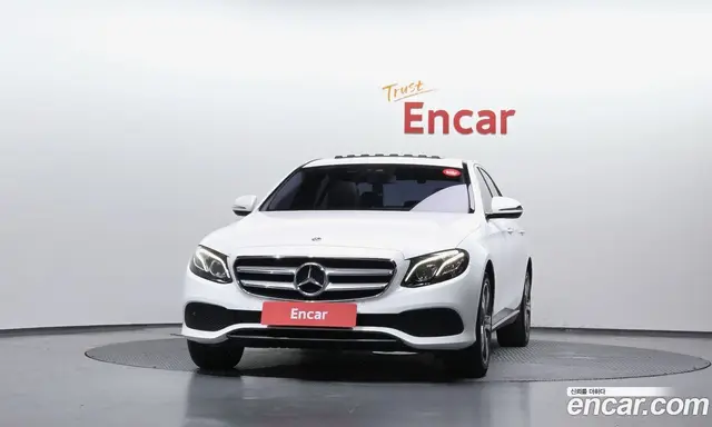 Mercedes-Benz E-Class 2019 1.9 автомат (гидро), миниатюра 3 Mercedes-Benz E-Class 2019 1.9 автомат (гидро), миниатюра 3