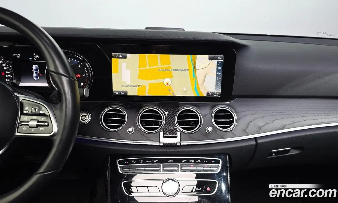 Mercedes-Benz E-Class 2019 1.9 автомат (гидро), фото 21 Mercedes-Benz E-Class 2019 1.9 автомат (гидро), фото 21