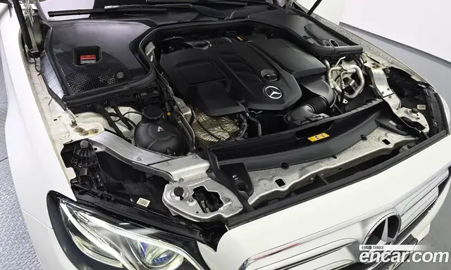 Mercedes-Benz E-Class 2019 1.9 автомат (гидро), миниатюра 6 Mercedes-Benz E-Class 2019 1.9 автомат (гидро), миниатюра 6