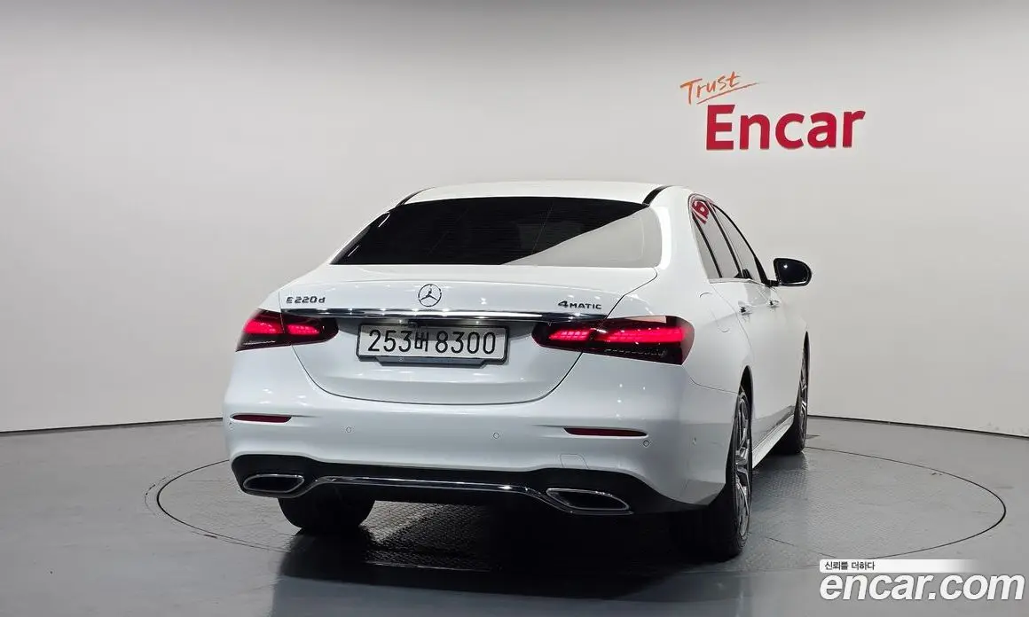 Mercedes-Benz E-Class 2020 1.9 автомат (гидро), фото 4 Mercedes-Benz E-Class 2020 1.9 автомат (гидро), фото 4