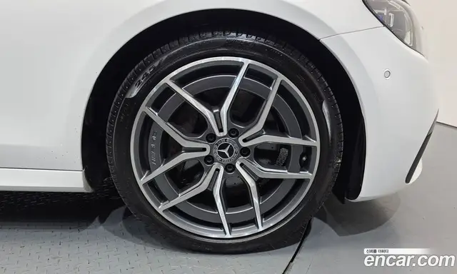 Mercedes-Benz E-Class 2020 1.9 автомат (гидро), миниатюра 5 Mercedes-Benz E-Class 2020 1.9 автомат (гидро), миниатюра 5
