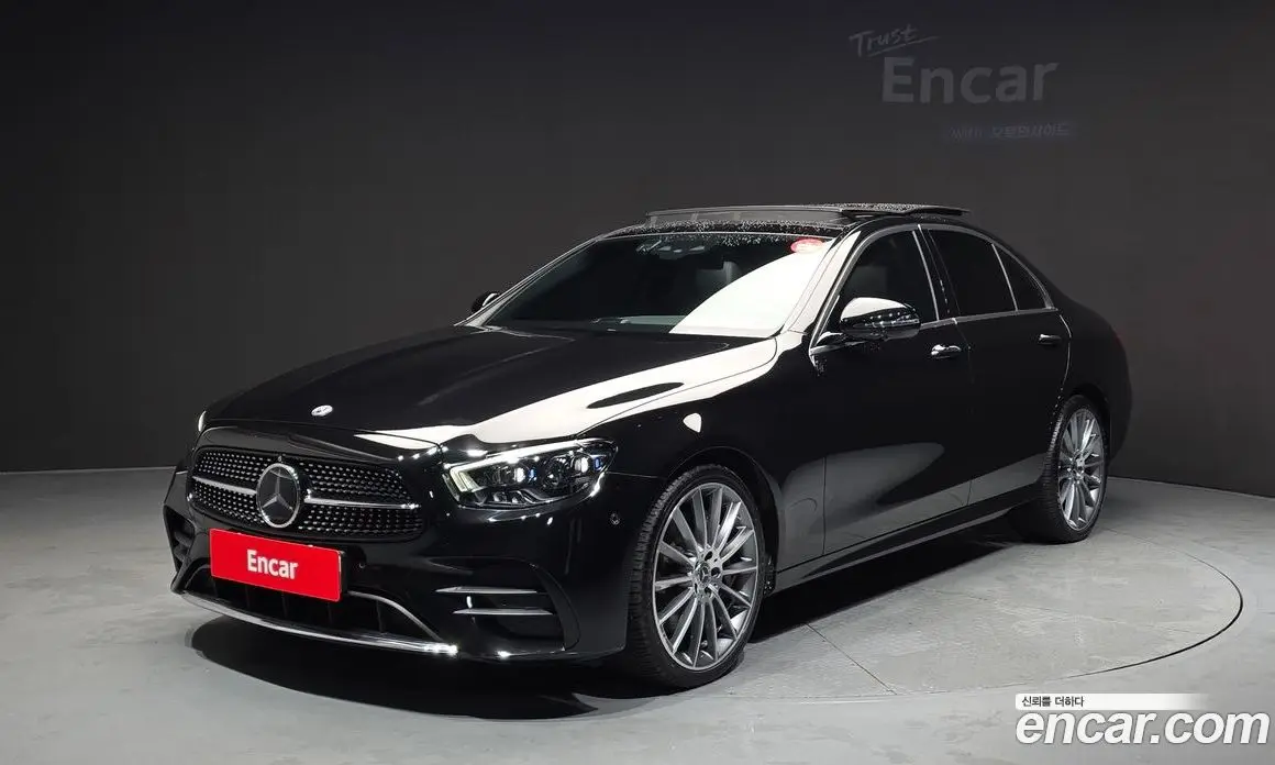 Mercedes-Benz E-Class 2022 2.0 автомат (гидро), фото 1 Mercedes-Benz E-Class 2022 2.0 автомат (гидро), фото 1
