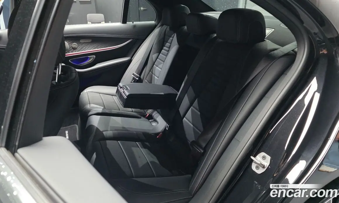 Mercedes-Benz E-Class 2022 2.0 автомат (гидро), фото 18 Mercedes-Benz E-Class 2022 2.0 автомат (гидро), фото 18