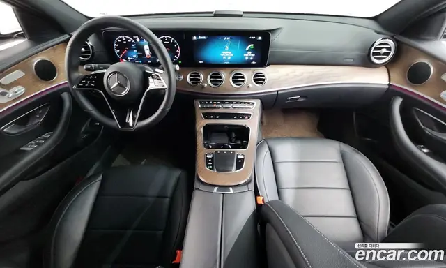 Mercedes-Benz E-Class 2023 2.0 автомат (гидро), миниатюра 10