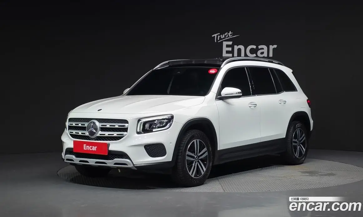 Mercedes-Benz GLB-Class 2021 1.9 автомат (гидро), фото 1 Mercedes-Benz GLB-Class 2021 1.9 автомат (гидро), фото 1