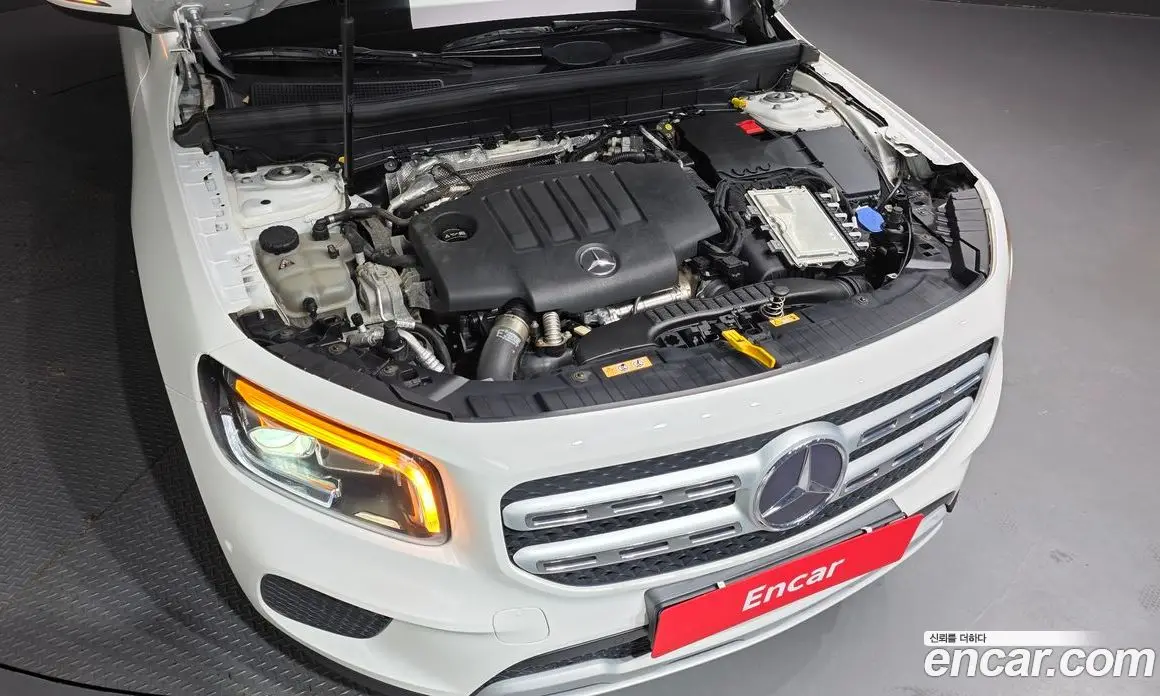Mercedes-Benz GLB-Class 2021 1.9 автомат (гидро), фото 6 Mercedes-Benz GLB-Class 2021 1.9 автомат (гидро), фото 6