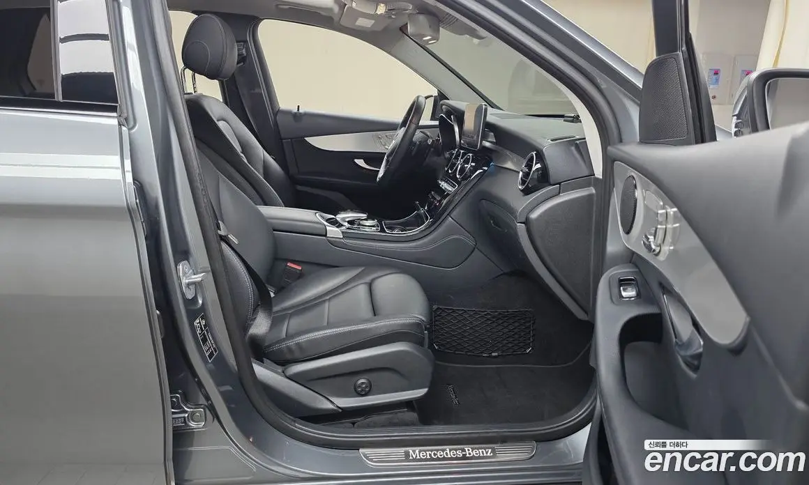 Mercedes-Benz GLC-Class 2018 2.0 автомат (гидро), фото 15