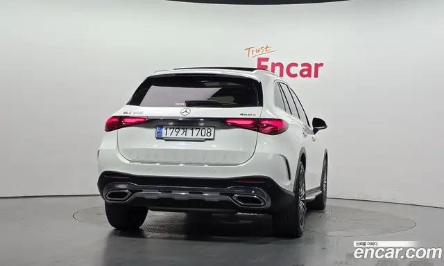 Mercedes-Benz GLC-Class 2023 2.0 автомат (гидро), миниатюра 3