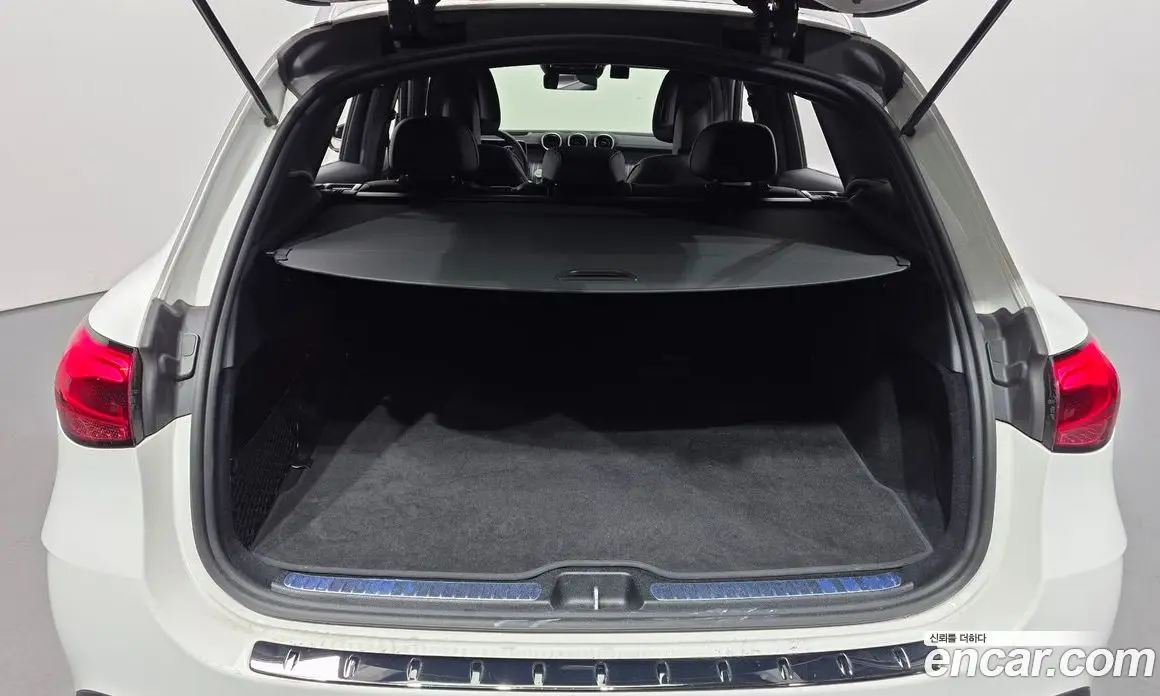 Mercedes-Benz GLC-Class 2023 2.0 автомат (гидро), фото 23
