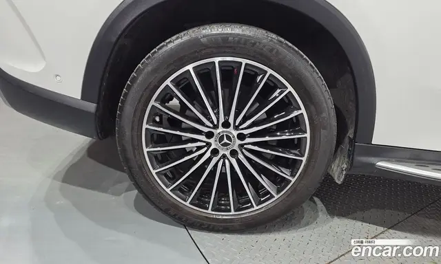 Mercedes-Benz GLC-Class 2023 2.0 автомат (гидро), миниатюра 4
