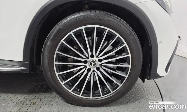 Mercedes-Benz GLC-Class 2023 2.0 автомат (гидро), миниатюра 6