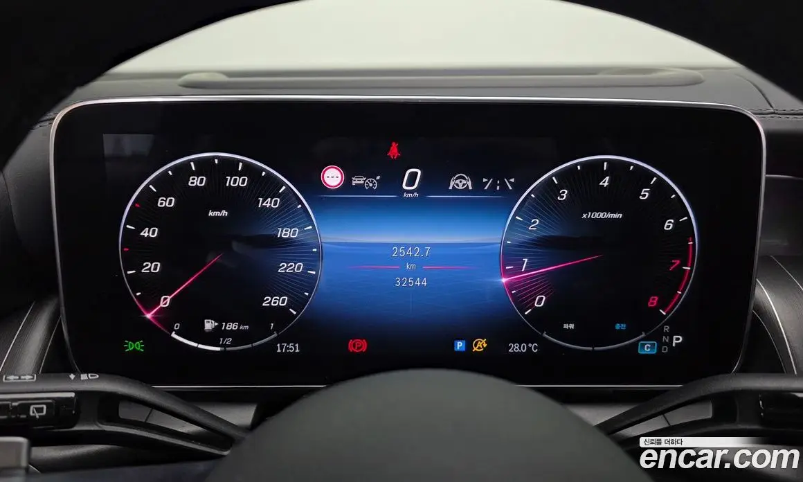 Mercedes-Benz GLC-Class 2023 2.0 автомат (гидро), фото 10