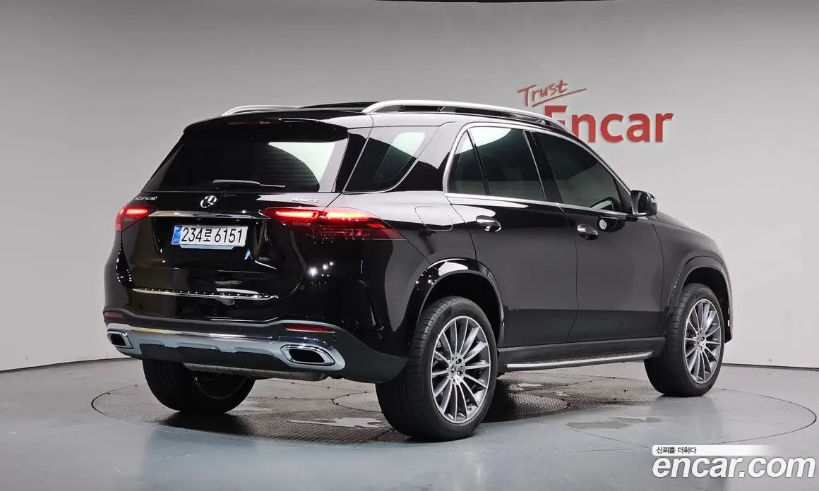 Mercedes-Benz GLE-Class 2025 3.0 автомат (гидро), фото 1 Mercedes-Benz GLE-Class 2025 3.0 автомат (гидро), фото 1