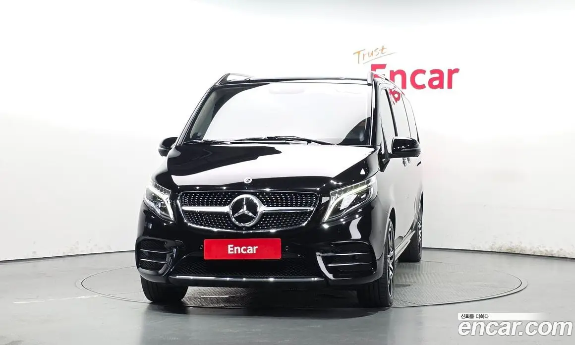 Mercedes-Benz V-Class 2022 1.9 автомат (гидро), фото 2 Mercedes-Benz V-Class 2022 1.9 автомат (гидро), фото 2