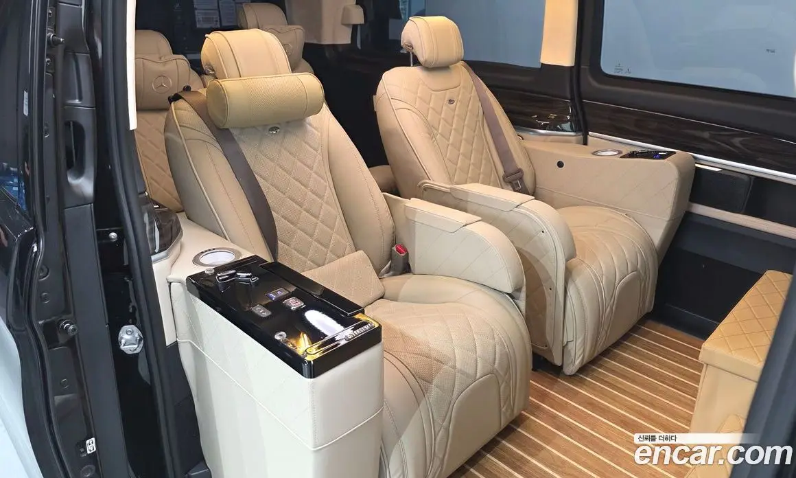 Mercedes-Benz V-Class 2022 1.9 автомат (гидро), фото 16 Mercedes-Benz V-Class 2022 1.9 автомат (гидро), фото 16