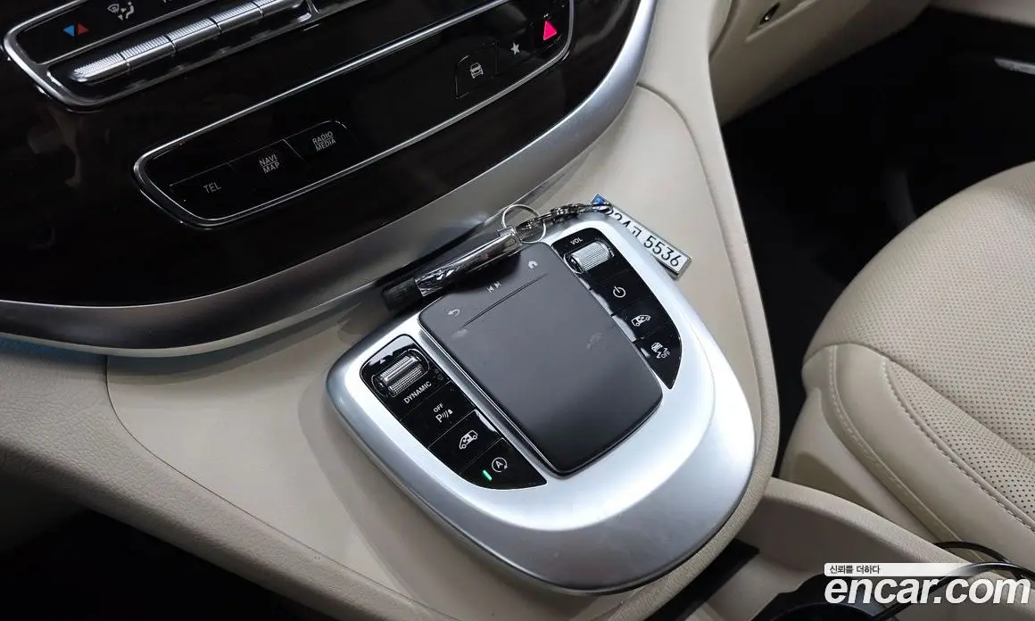 Mercedes-Benz V-Class 2022 1.9 автомат (гидро), фото 21 Mercedes-Benz V-Class 2022 1.9 автомат (гидро), фото 21