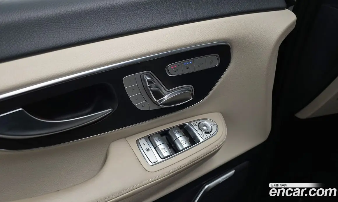 Mercedes-Benz V-Class 2022 1.9 автомат (гидро), фото 28 Mercedes-Benz V-Class 2022 1.9 автомат (гидро), фото 28