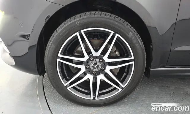 Mercedes-Benz V-Class 2022 1.9 автомат (гидро), миниатюра 4 Mercedes-Benz V-Class 2022 1.9 автомат (гидро), миниатюра 4