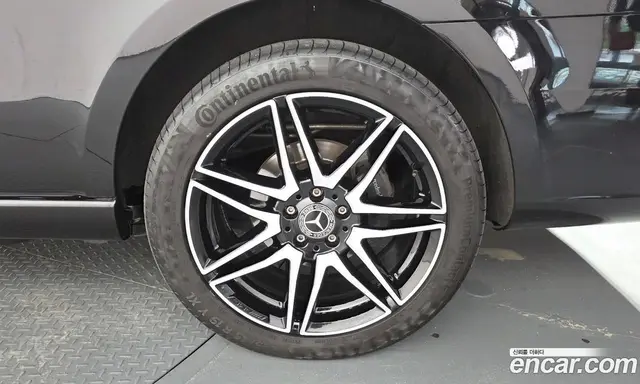 Mercedes-Benz V-Class 2022 1.9 автомат (гидро), миниатюра 6 Mercedes-Benz V-Class 2022 1.9 автомат (гидро), миниатюра 6