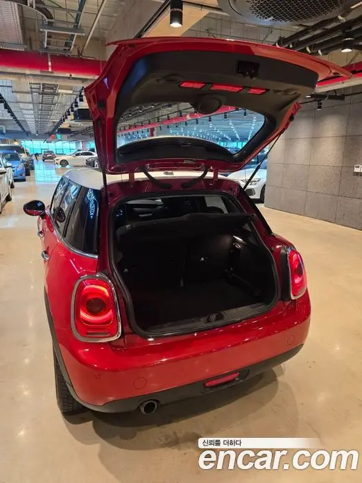 Mini Cooper 2016 1.5 автомат (гидро), фото 7 Mini Cooper 2016 1.5 автомат (гидро), фото 7