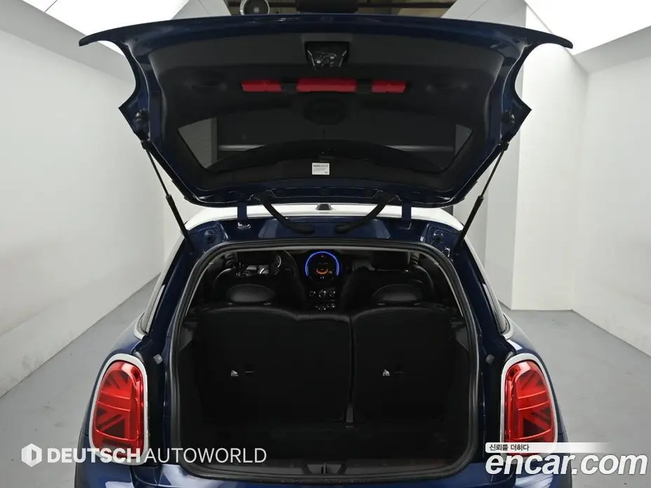 Mini Cooper 2018 1.5 автомат (гидро), фото 19 Mini Cooper 2018 1.5 автомат (гидро), фото 19