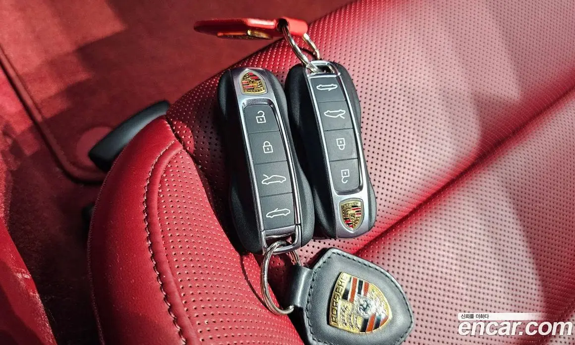 Porsche 911 2022 3.0 автомат (гидро), фото 16 Porsche 911 2022 3.0 автомат (гидро), фото 16